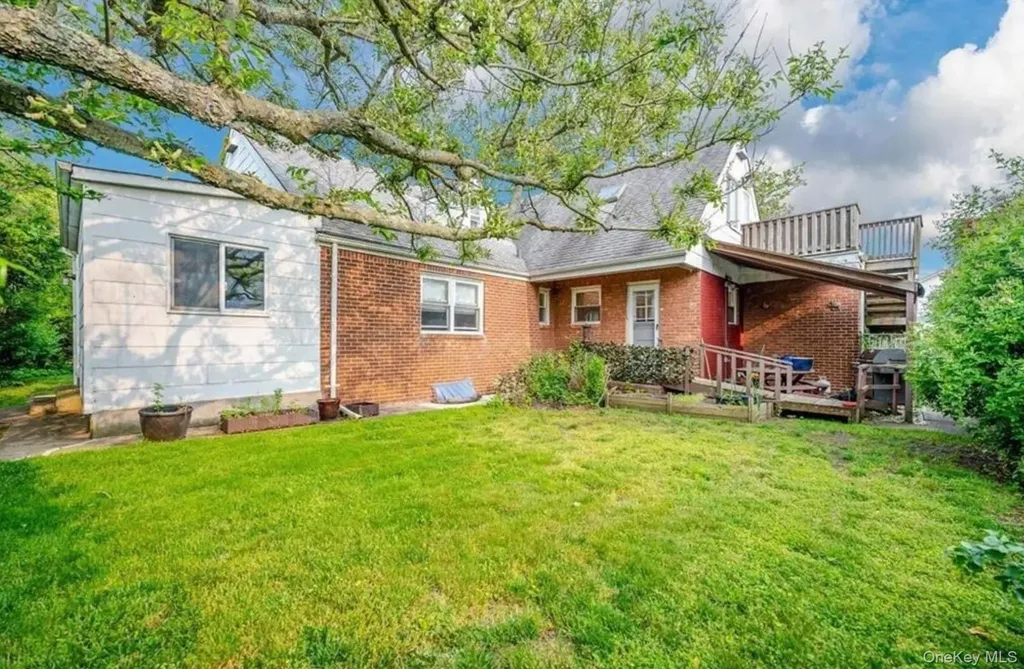 365 E Walnut Street Long Beach NY 11561