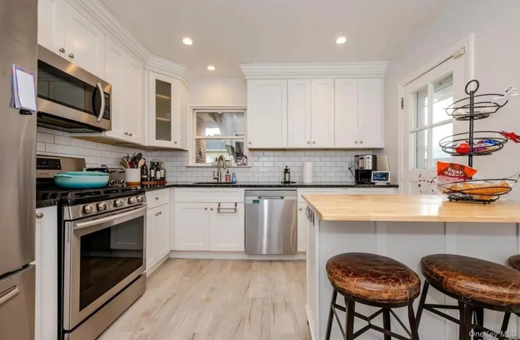 365 E Walnut Street Long Beach NY 11561