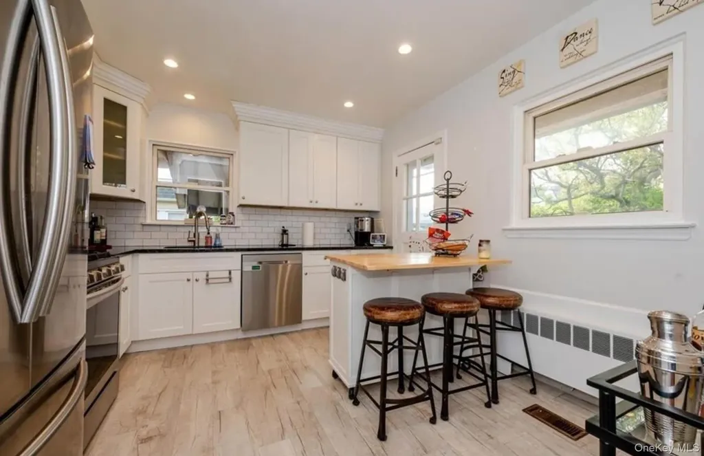 365 E Walnut Street Long Beach NY 11561