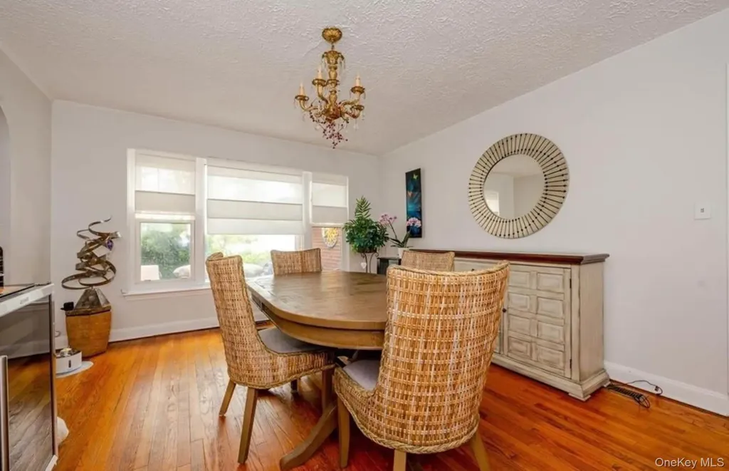 365 E Walnut Street Long Beach NY 11561