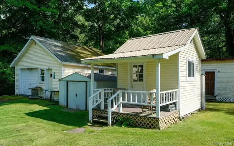 5973 State Route 28 Phoenicia NY 12464