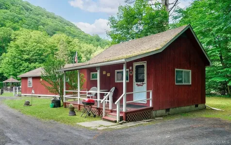 5973 State Route 28 Phoenicia NY 12464
