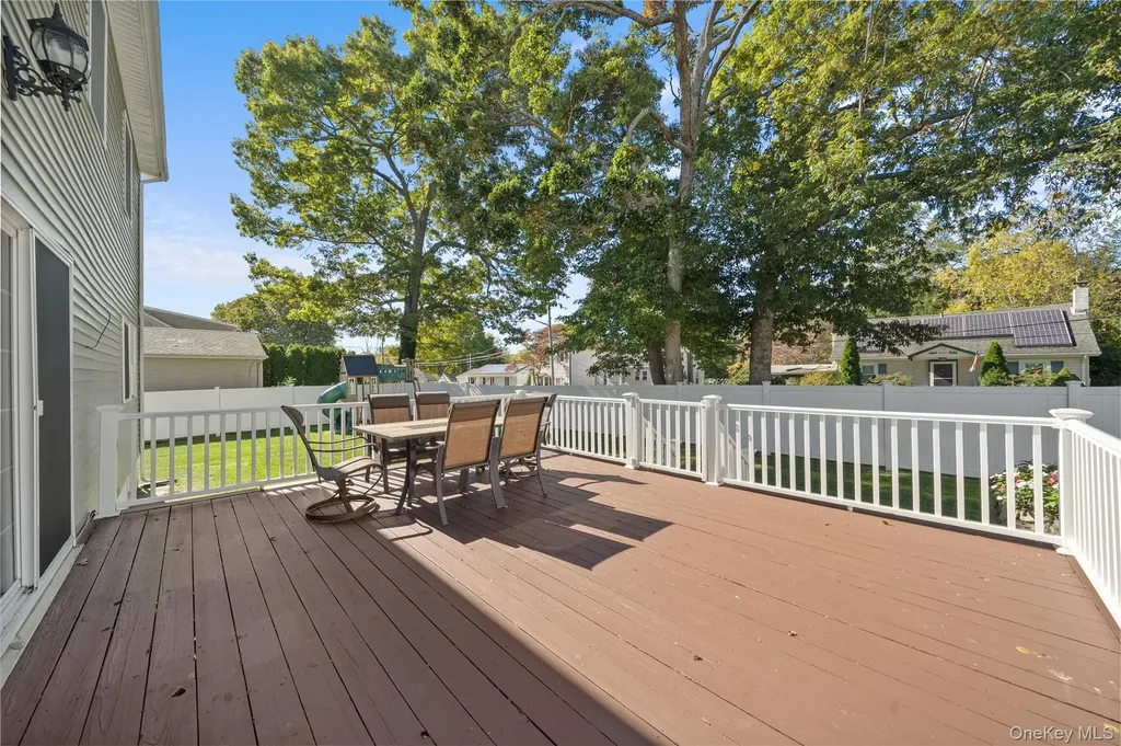 80 Prince Road Rocky Point NY 11778