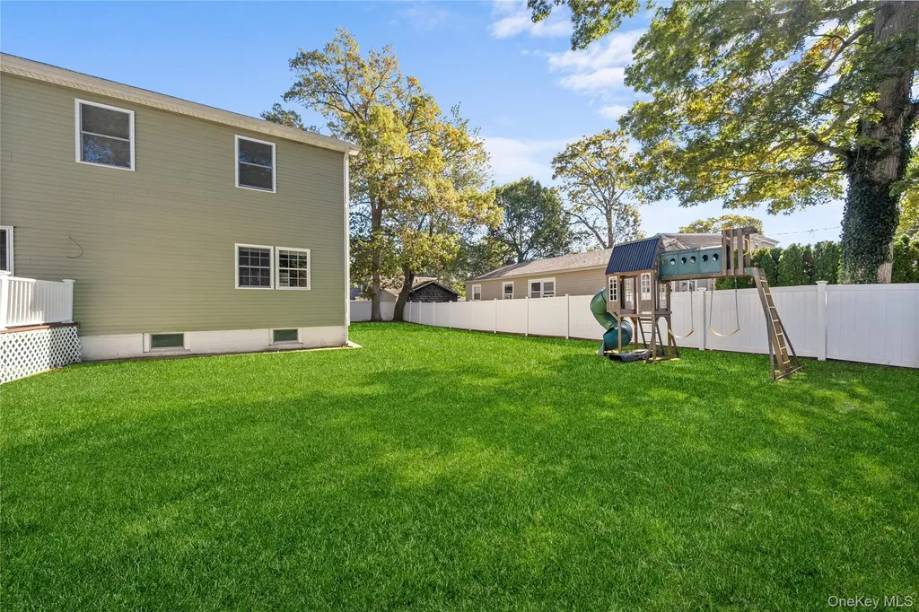 80 Prince Road Rocky Point NY 11778