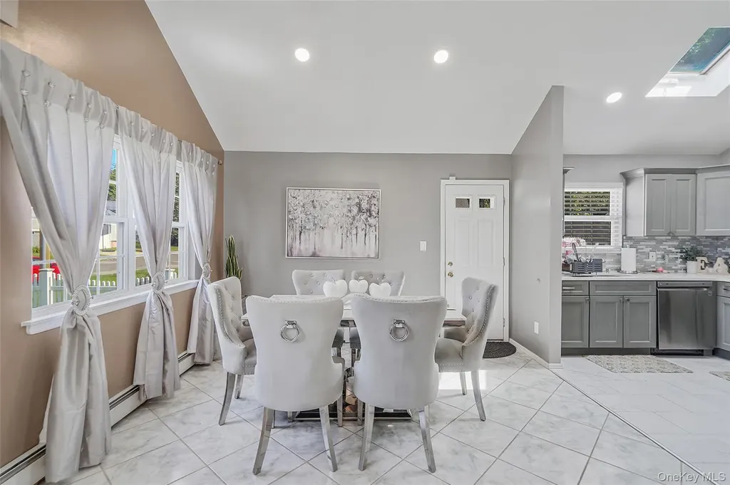 12 Edwin Street Bay Shore NY 11706