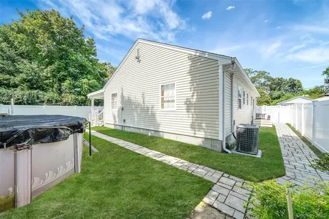 12 Edwin Street Bay Shore NY 11706