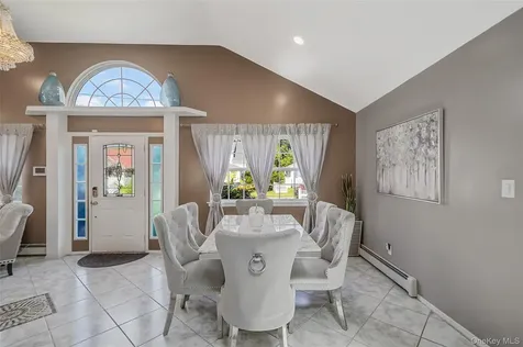 12 Edwin Street Bay Shore NY 11706