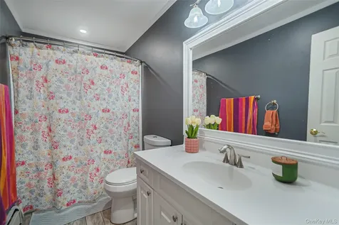 12 Edwin Street Bay Shore NY 11706