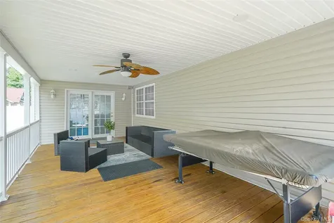 12 Edwin Street Bay Shore NY 11706