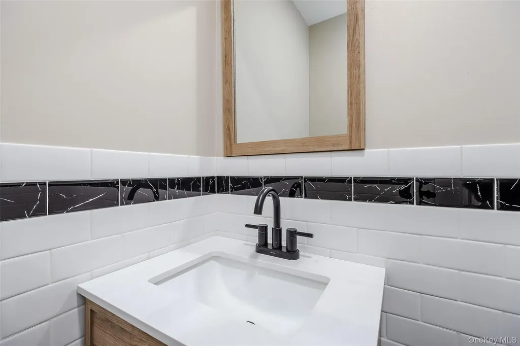 60 Cedarhurst Avenue Selden NY 11784
