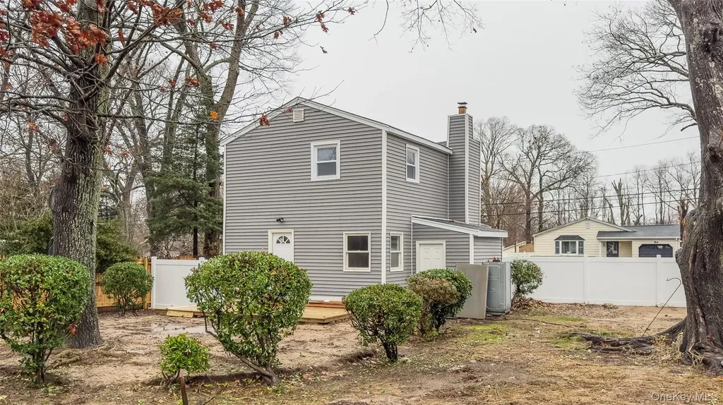 60 Cedarhurst Avenue Selden NY 11784