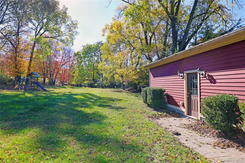 92 Hughson Road Carmel NY 10512
