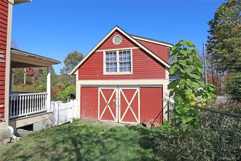 92 Hughson Road Carmel NY 10512