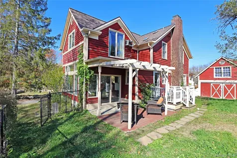 92 Hughson Road Carmel NY 10512