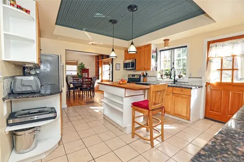 92 Hughson Road Carmel NY 10512