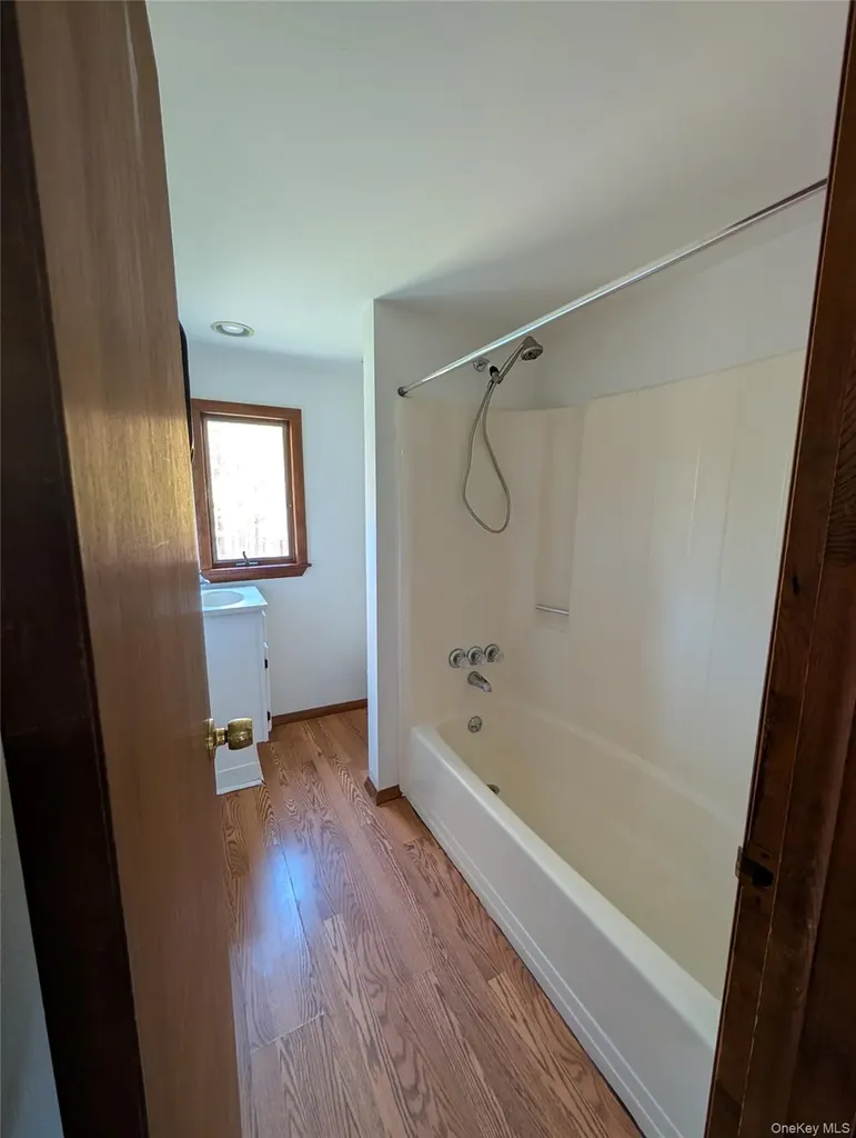 84 Foster Road Middletown NY 10941
