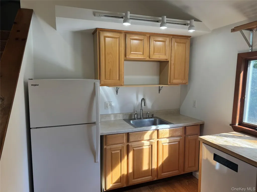 84 Foster Road Middletown NY 10941