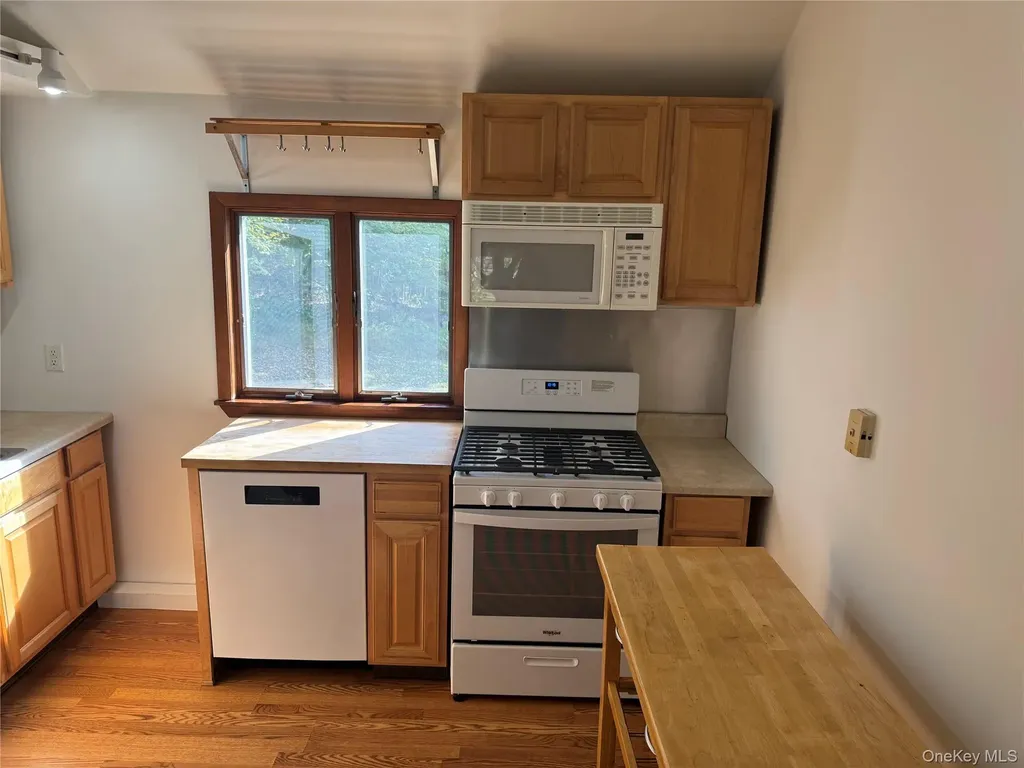 84 Foster Road Middletown NY 10941