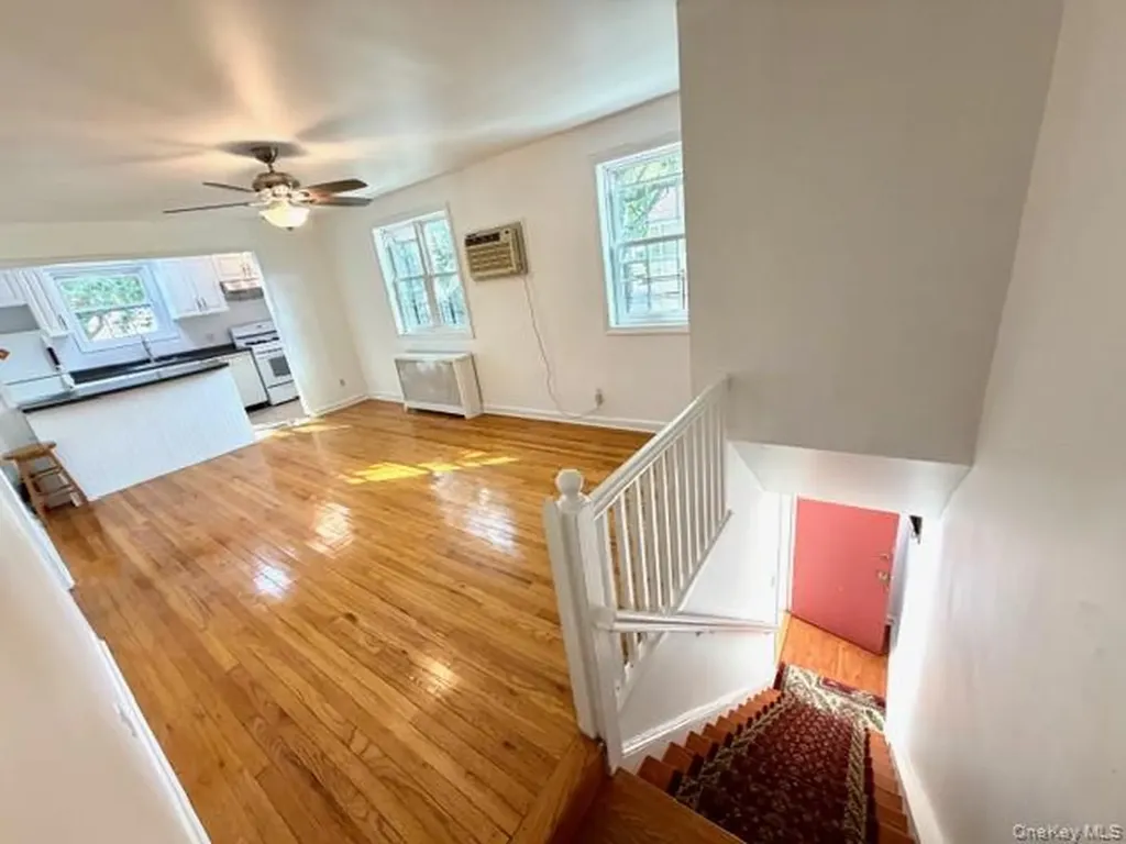65-26B 223 Place Bayside NY 11364