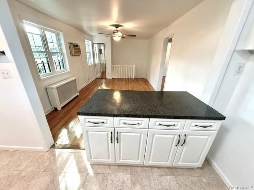65-26B 223 Place Bayside NY 11364