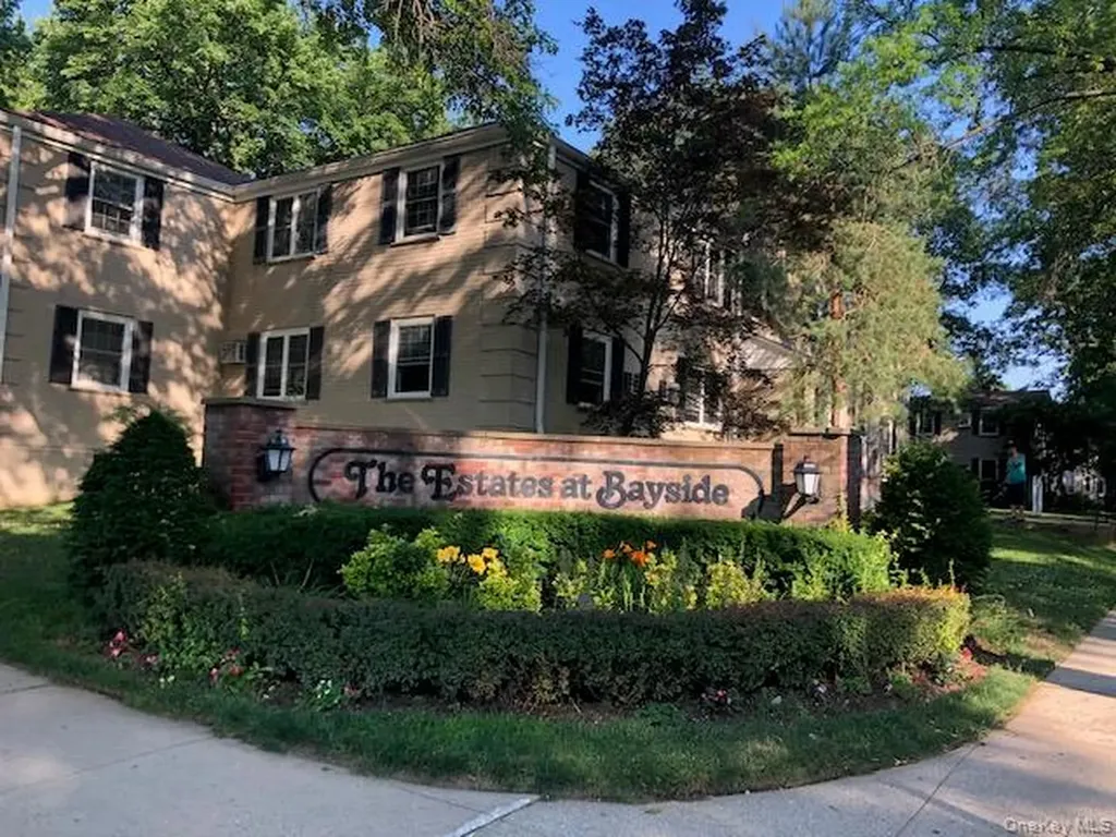 65-26B 223 Place Bayside NY 11364