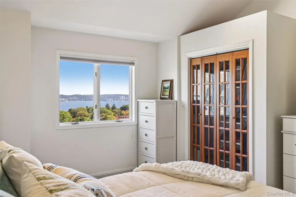41 Village Gate Way Nyack NY 10960