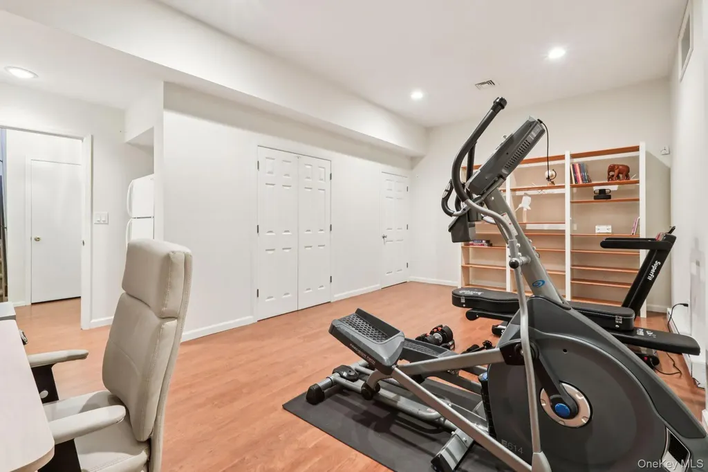 41 Village Gate Way Nyack NY 10960