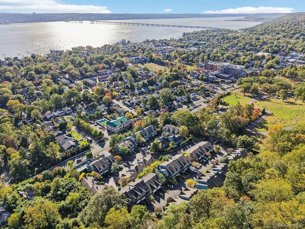 41 Village Gate Way Nyack NY 10960