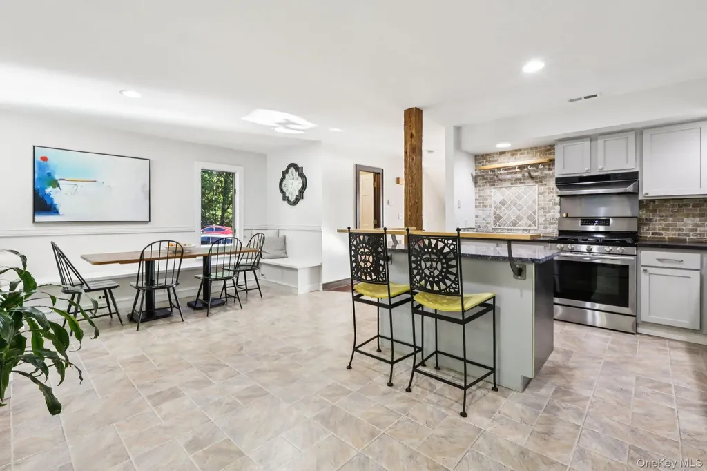 41 Village Gate Way Nyack NY 10960