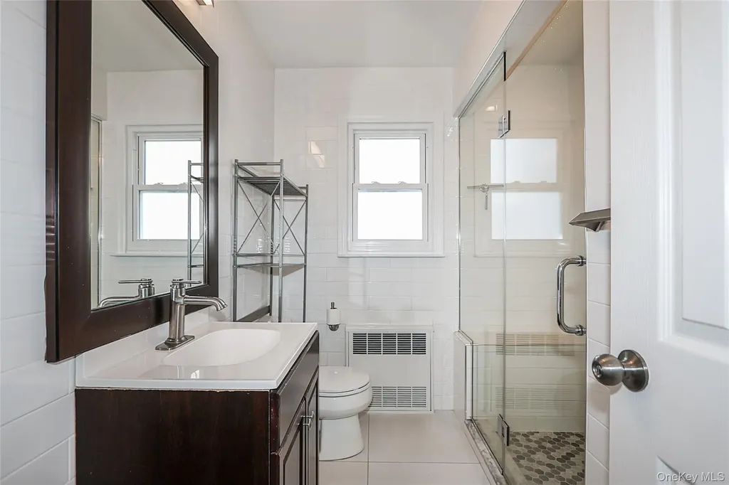 132 Bethel Road Albertson NY 11507