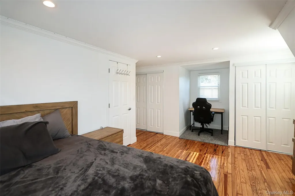 132 Bethel Road Albertson NY 11507