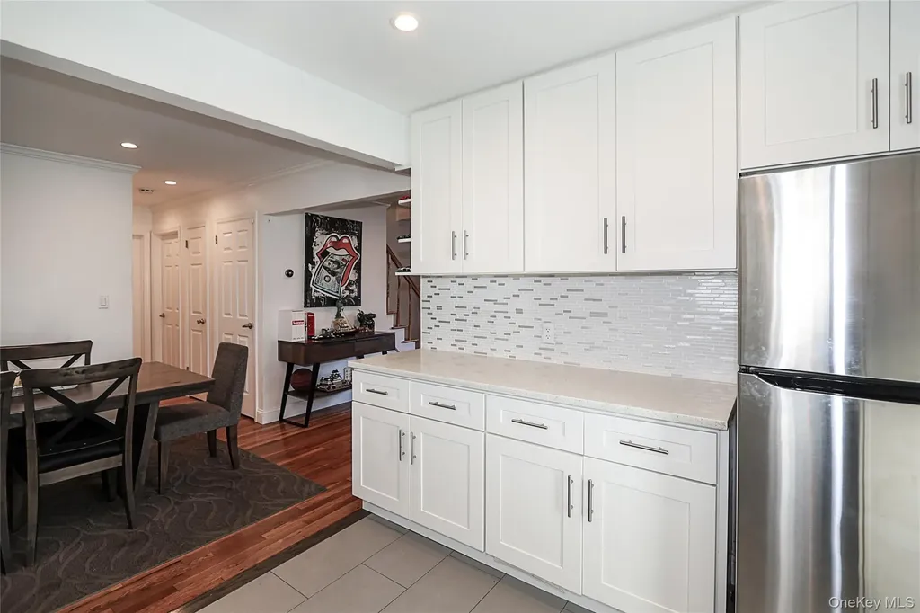 132 Bethel Road Albertson NY 11507