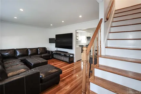 132 Bethel Road Albertson NY 11507