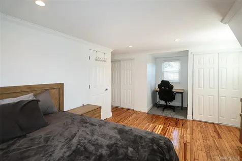 132 Bethel Road Albertson NY 11507