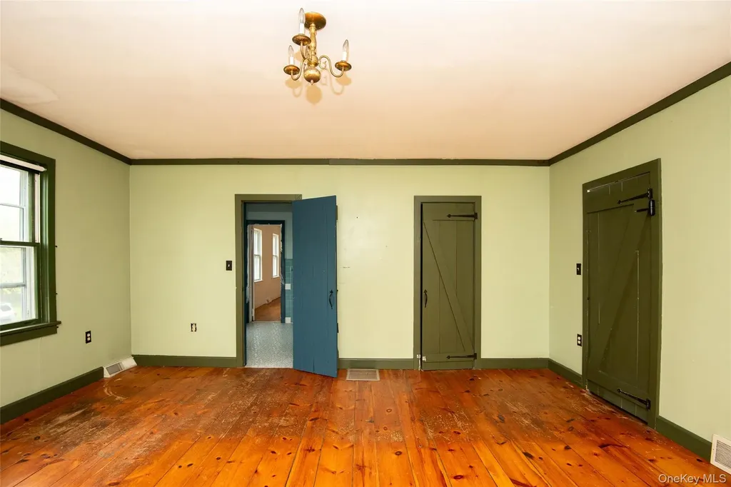 32 Mountain Camp Road Cairo NY 12413