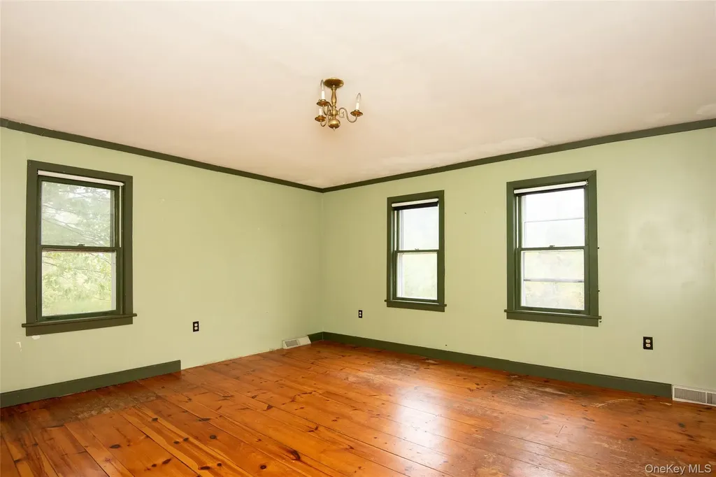 32 Mountain Camp Road Cairo NY 12413