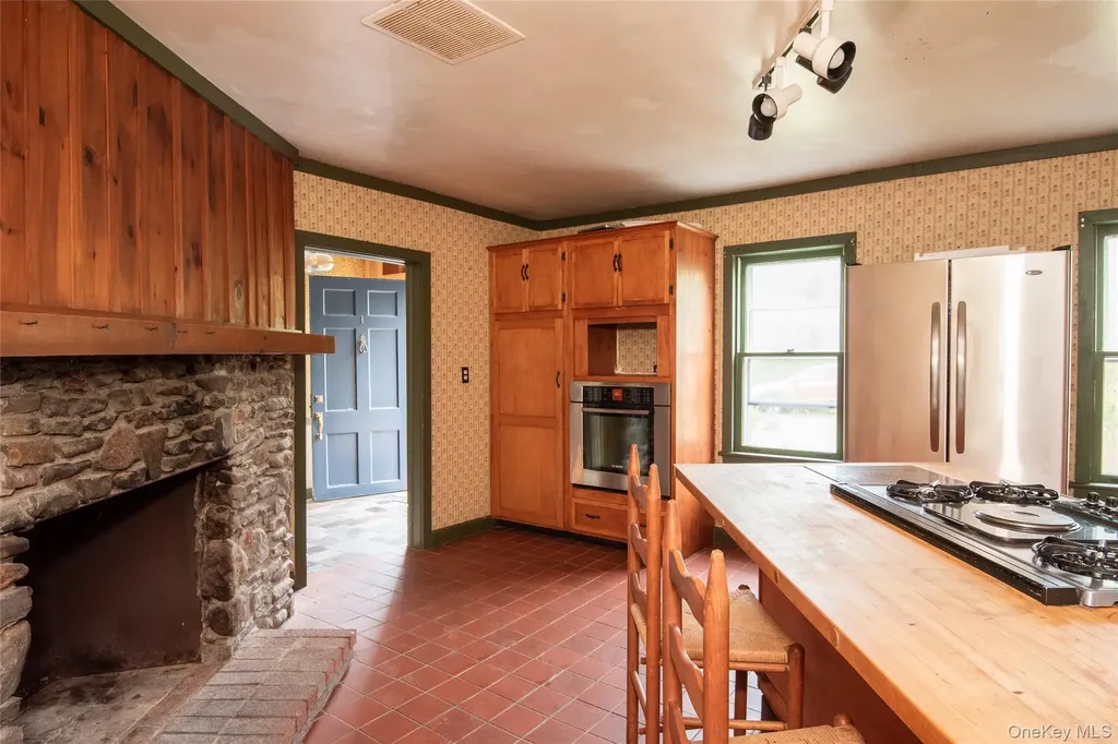 32 Mountain Camp Road Cairo NY 12413