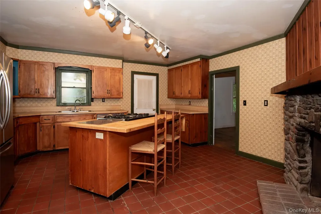 32 Mountain Camp Road Cairo NY 12413