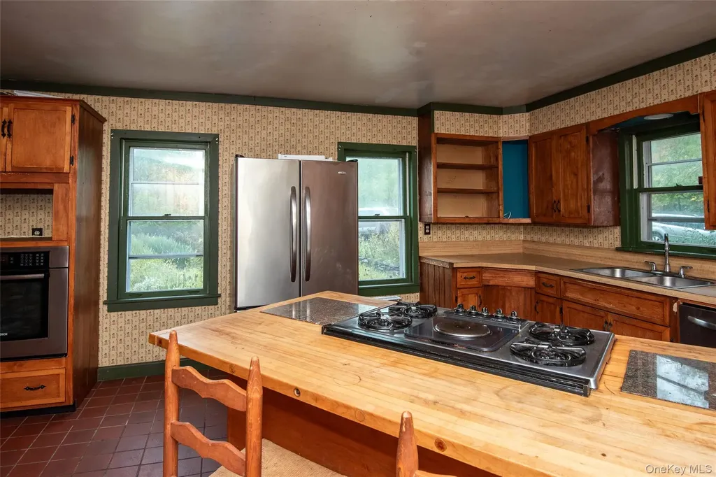 32 Mountain Camp Road Cairo NY 12413