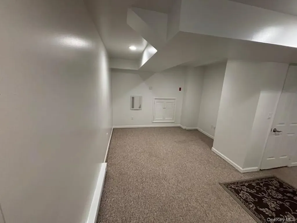 2503 Canterbury Way Mount Kisco NY 10549