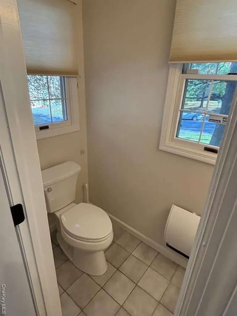 2503 Canterbury Way Mount Kisco NY 10549