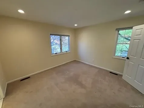 2503 Canterbury Way Mount Kisco NY 10549
