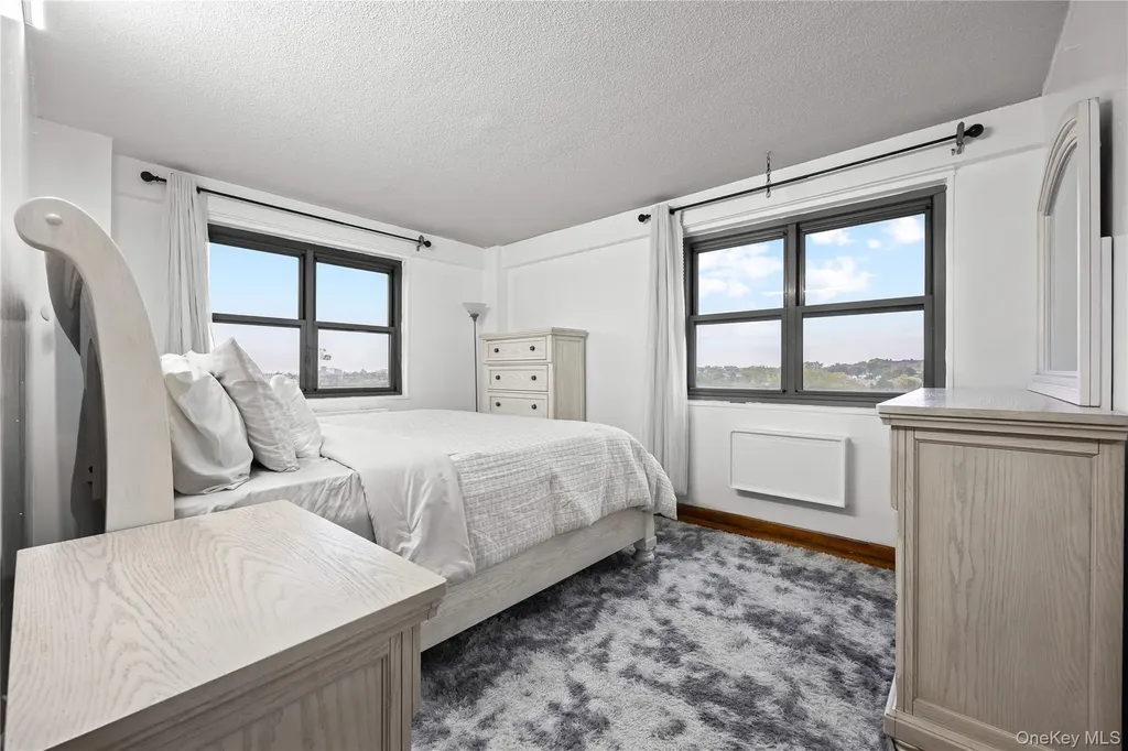 3410 De Reimer Avenue Bronx NY 10475
