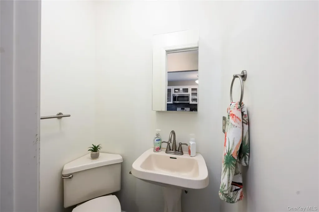 5704 Manor Drive Peekskill NY 10566