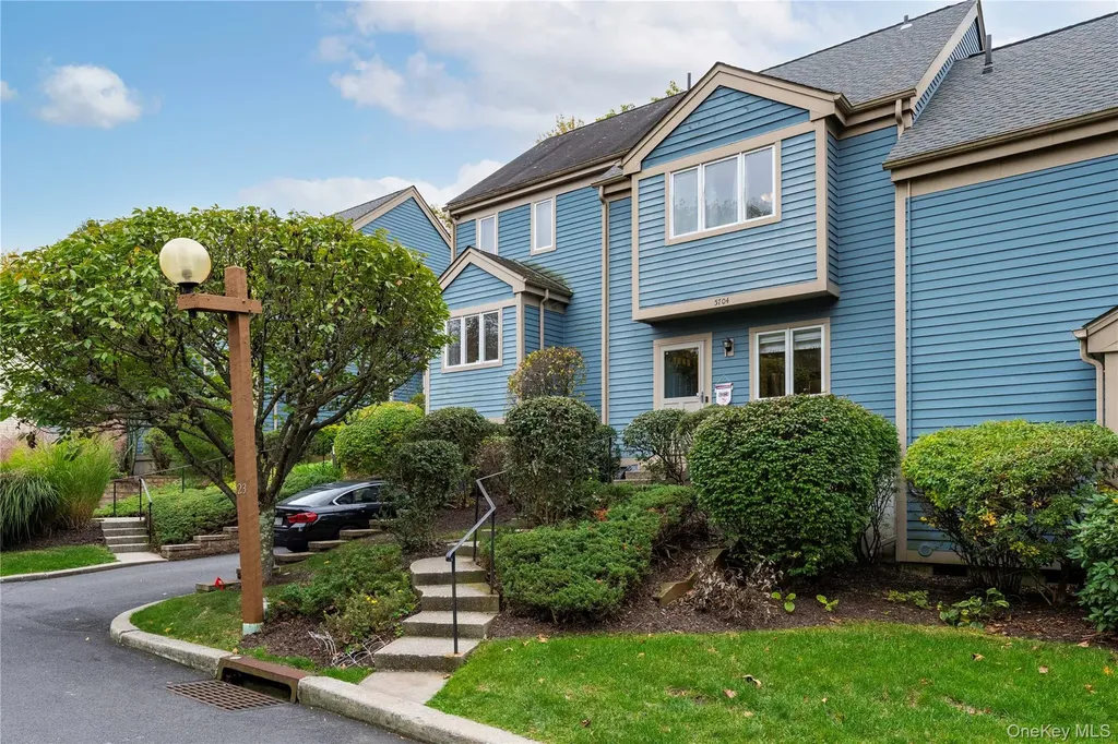 5704 Manor Drive Peekskill NY 10566