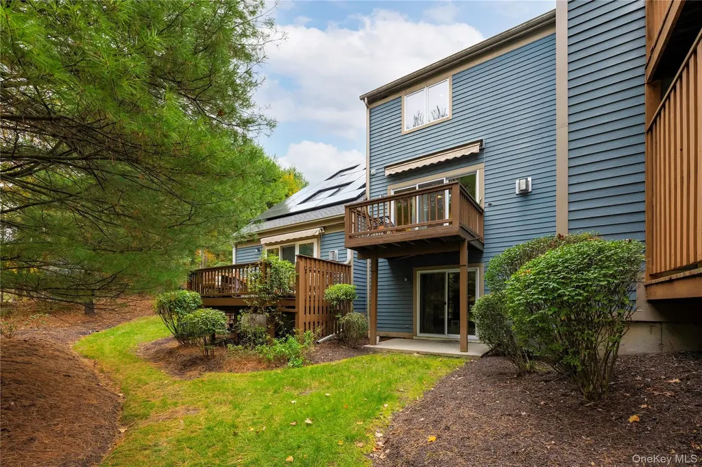 5704 Manor Drive Peekskill NY 10566