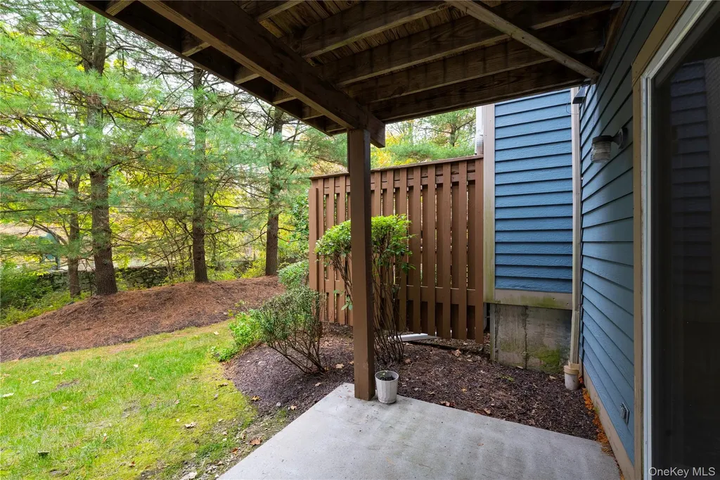 5704 Manor Drive Peekskill NY 10566