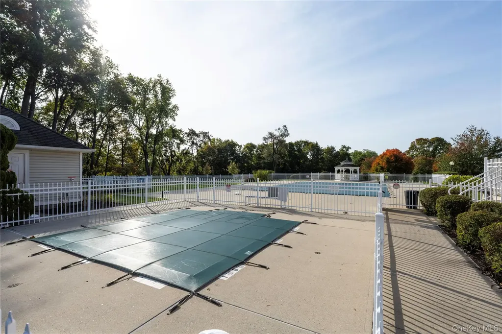 5704 Manor Drive Peekskill NY 10566