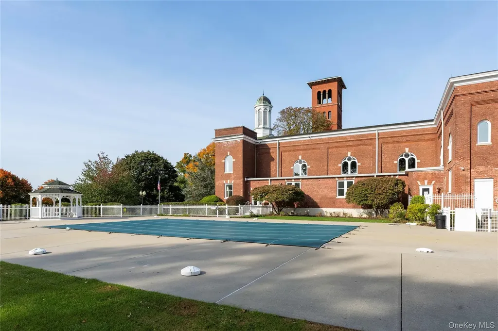 5704 Manor Drive Peekskill NY 10566