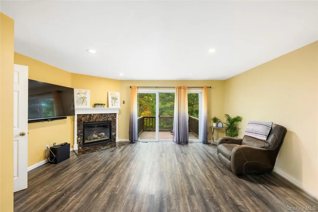 5704 Manor Drive Peekskill NY 10566